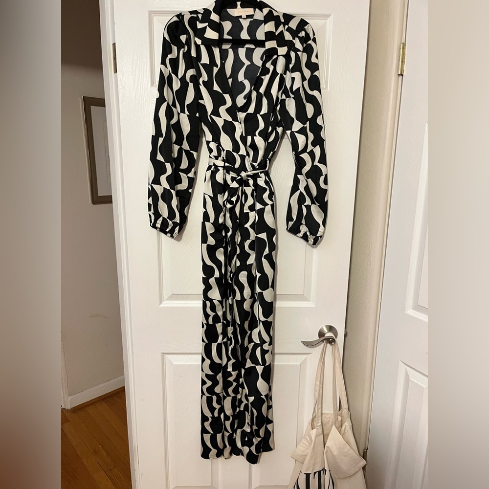 MELLODAY Black & White Abstract Wrap Jumpsuit - Picture 6 of 11